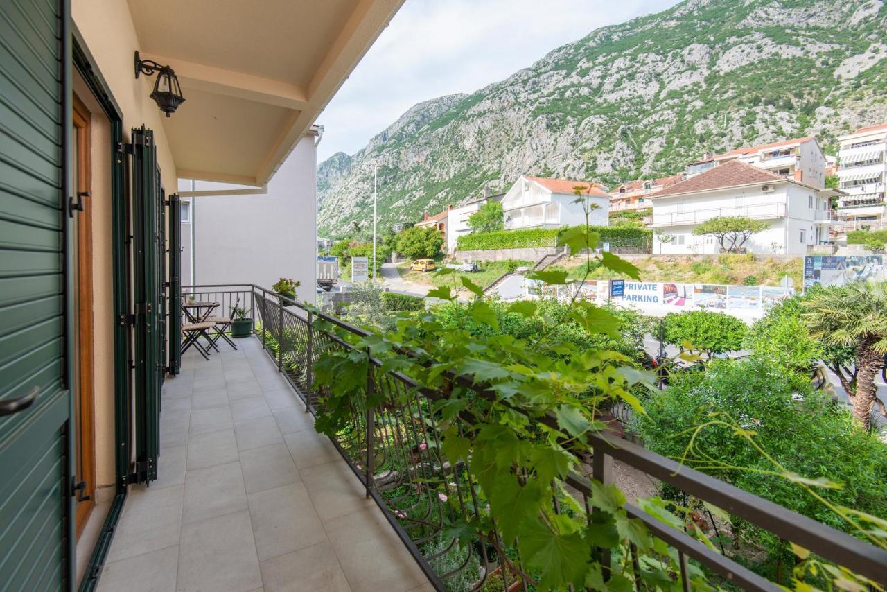Apartments Kiki Котор Экстерьер фото