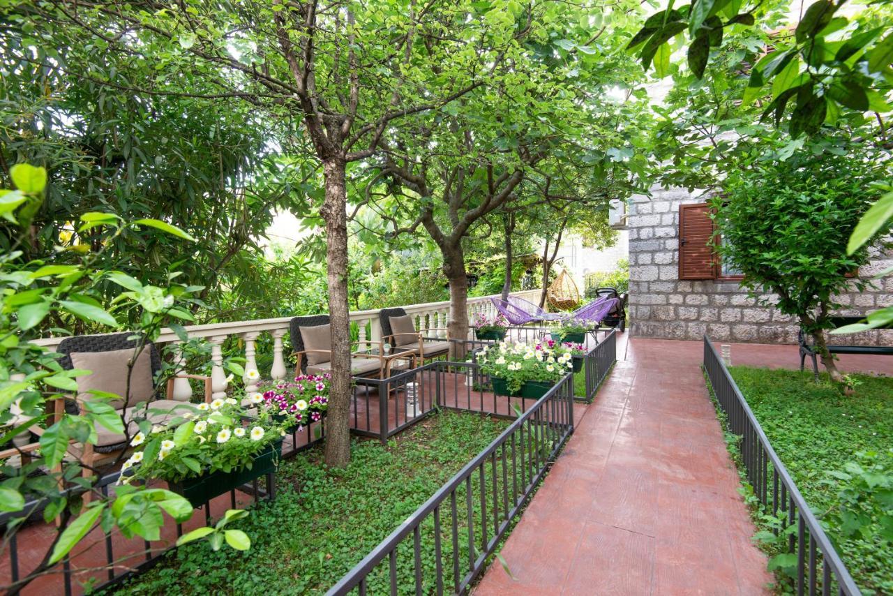 Apartments Kiki Котор Экстерьер фото